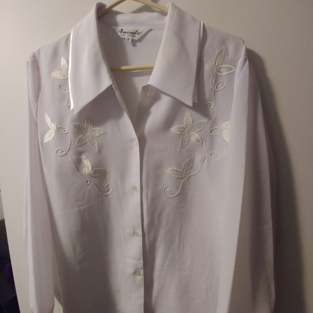 Amanda Long Sleeve Blouse, Size Medium, Clean and Good Condition